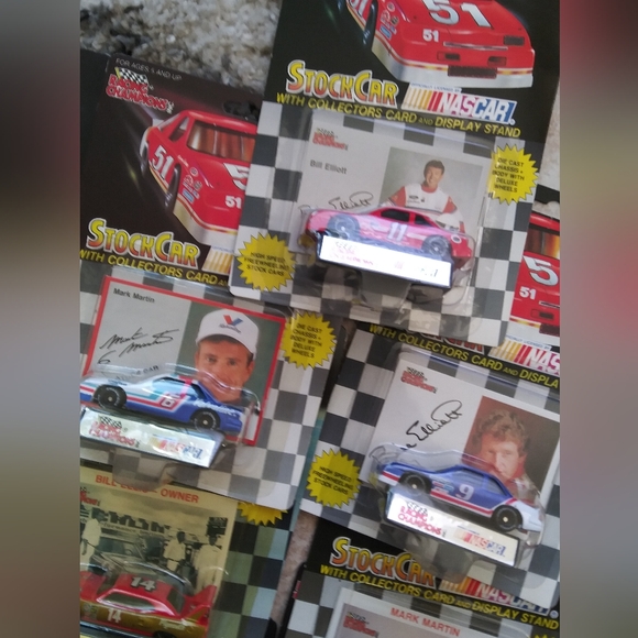 Collectibles.. 44. 1/64 RACING CHAMPIONS. 1991 NASCAR DIECAST RACING Cars.Never - Picture 5 of 11